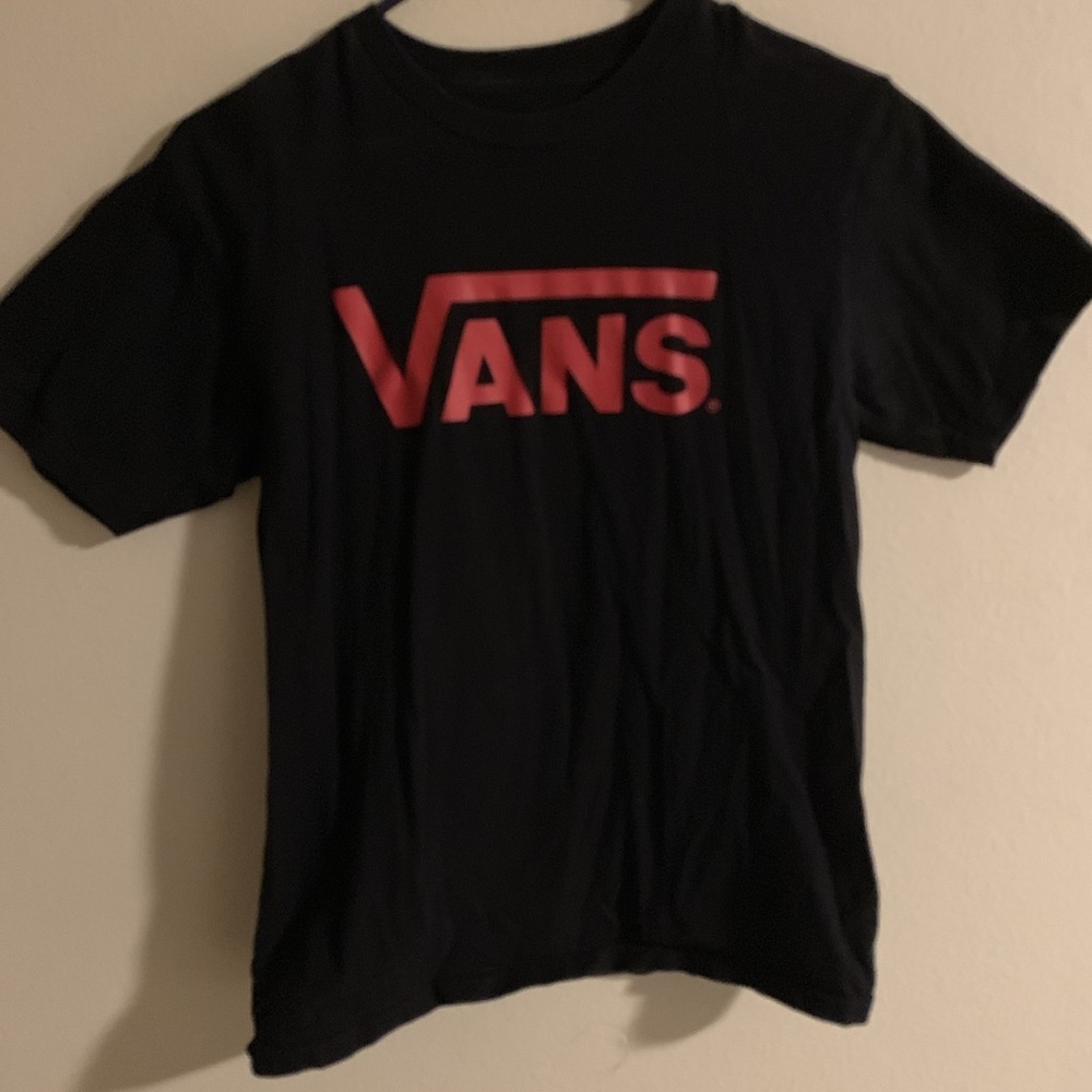 VANS men’s black t shirt with red logo